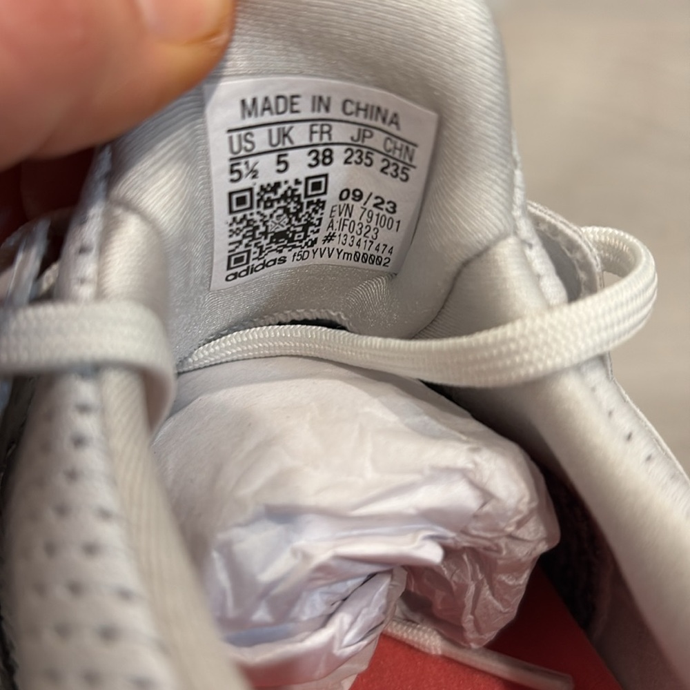 Adidas Ultraboost Golf Shoes - Picture 10 of 13